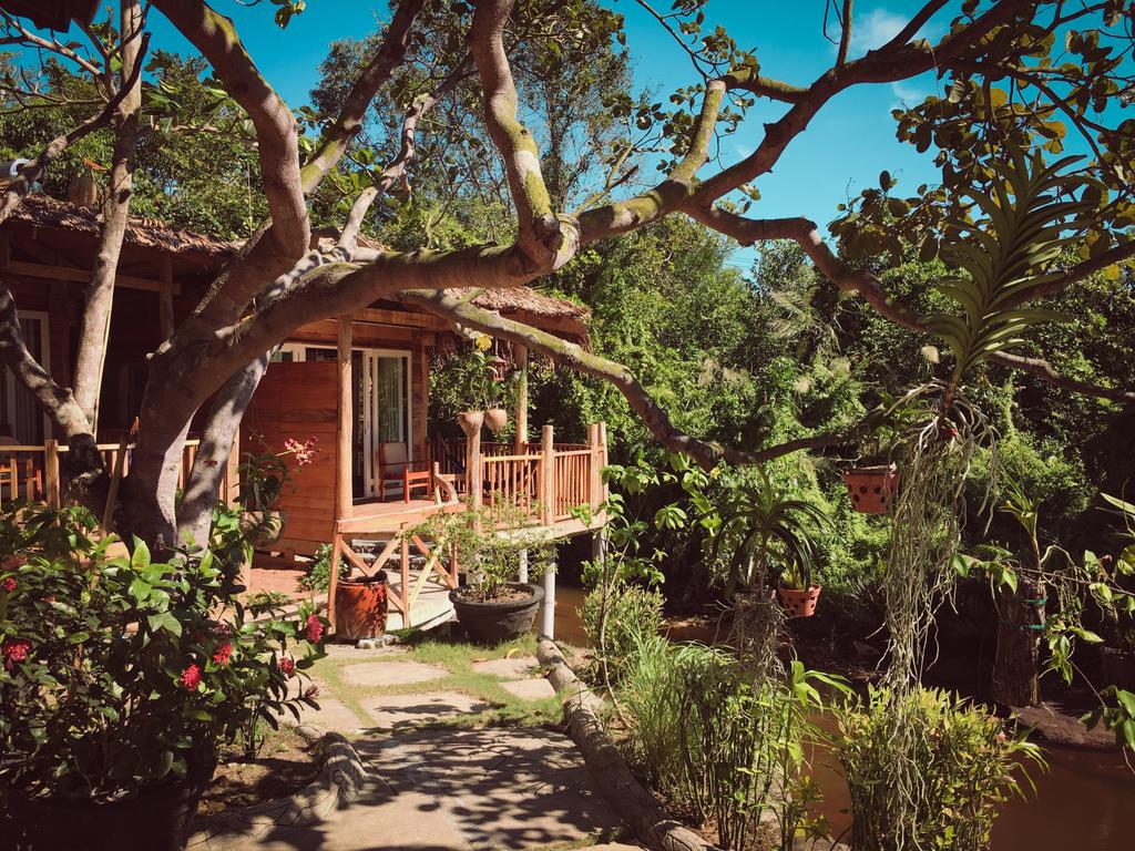 Khách sạn Bamboo Cottages